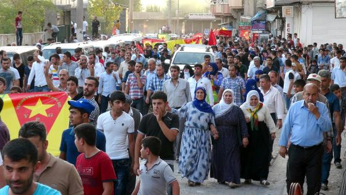 Suriye\'nin Rojava Bölgesinde Öldürüldü, Cizre\'de Toprağa Verildi