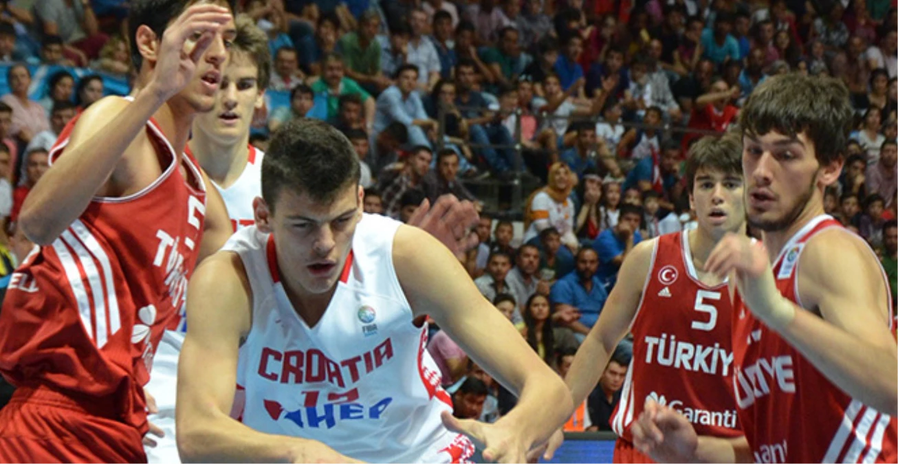 Türkiye Genç Milli Basketbol Takımı, Hırvatis\'tan\'ı 74-67 Yendi