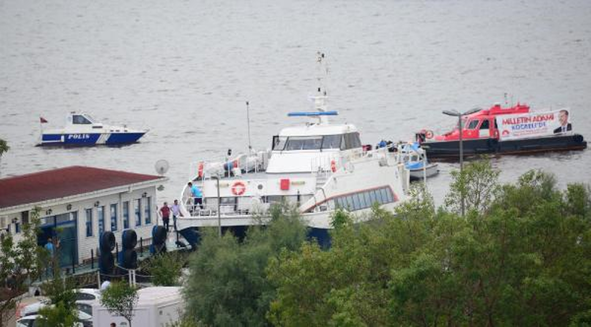 Deniz Otobüsü Yolcuları \'Başbakanlık Talimatı\' Denilerek Mağdur Edildi