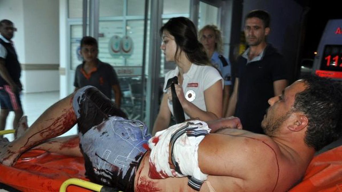 Didim\'de Polis Memuru Bıçakla Yaralandı