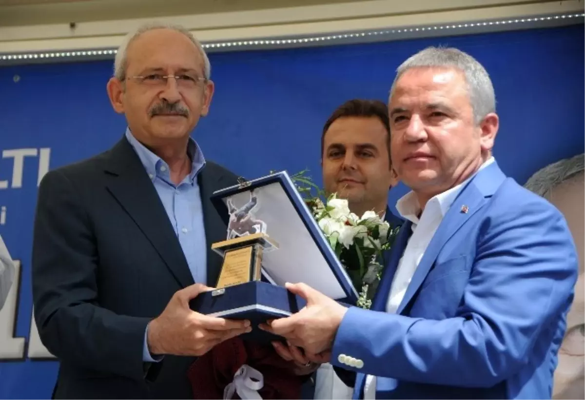 Kılıçdaroğlu Antalya\'da