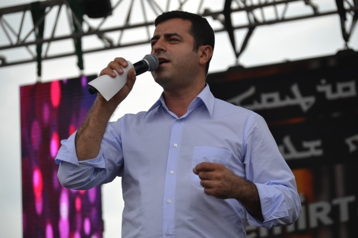 Selahattin Demirtaş: "Ana Muhalefetteki Boşluk AK Parti\'ye Güç Kattı"