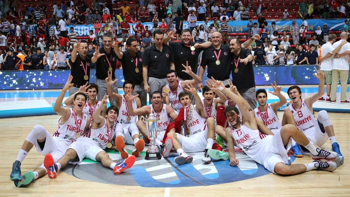 U18 Avrupa Şampiyonası\'nda Şampiyon Türkiye