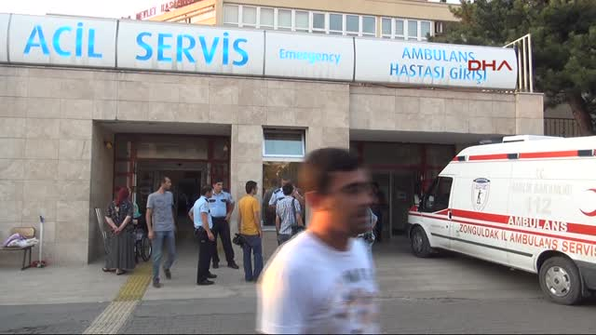 Zonguldak\'ta 3 Aylık Polis Memuru Boğulma Tehlikesi Geçirdi