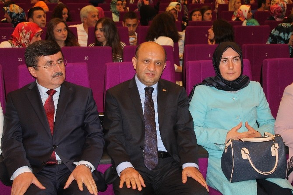 Bakan Işık Nikah Şahidi Oldu