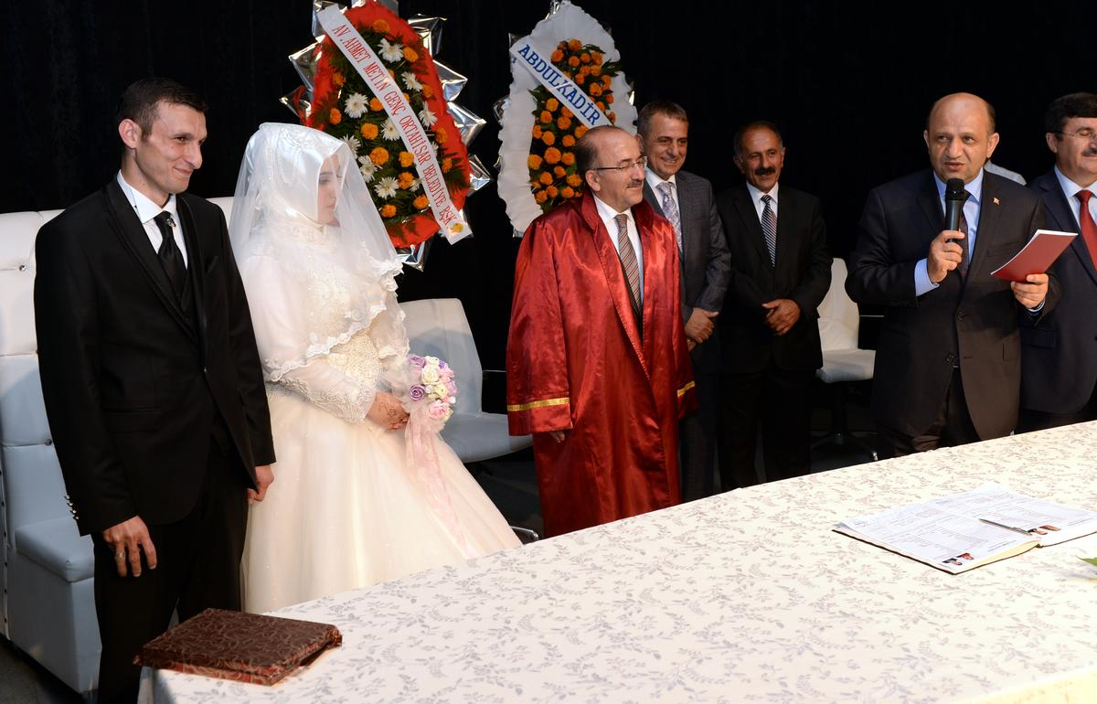 Bilim, Sanayi ve Teknoloji Bakanı Işık, Nikah Şahidi Oldu
