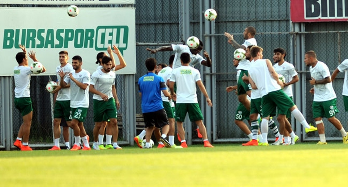 Bursaspor, Yeşil Bursa Takımını 2-0 Mağlup Etti
