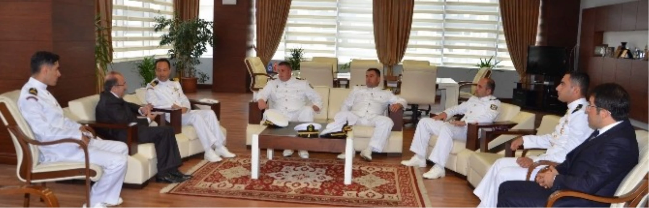Gürcü Sahil Güvenlik Komutanlarından Başkan Gümrükçüoğlu\'na Ziyaret