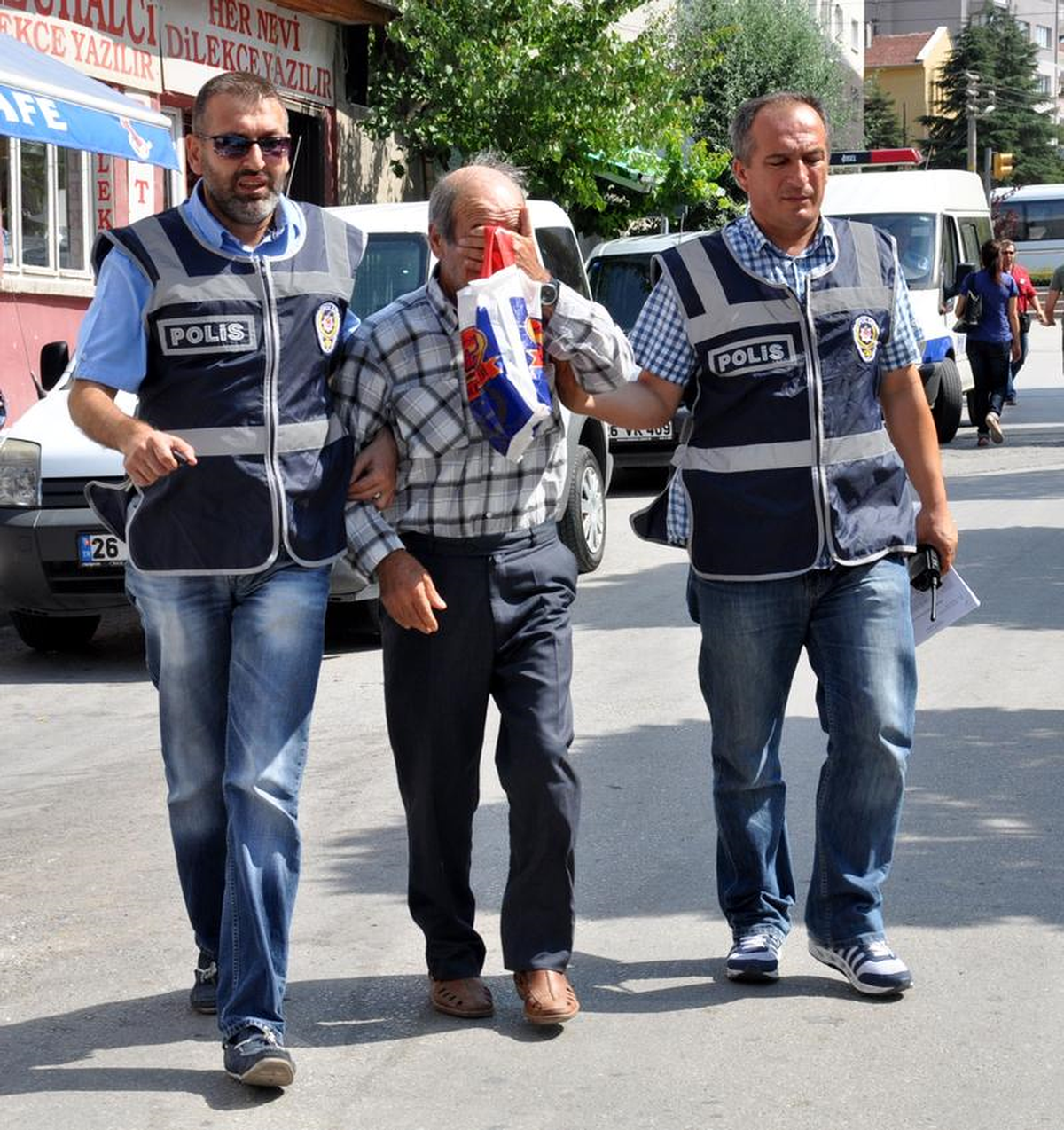 Hastane Asansöründe Yankesicilik İddiası