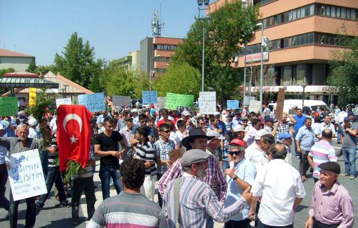 Köylüler Altın Madeni Eylemi İçin Bu Kez Şehre İndi