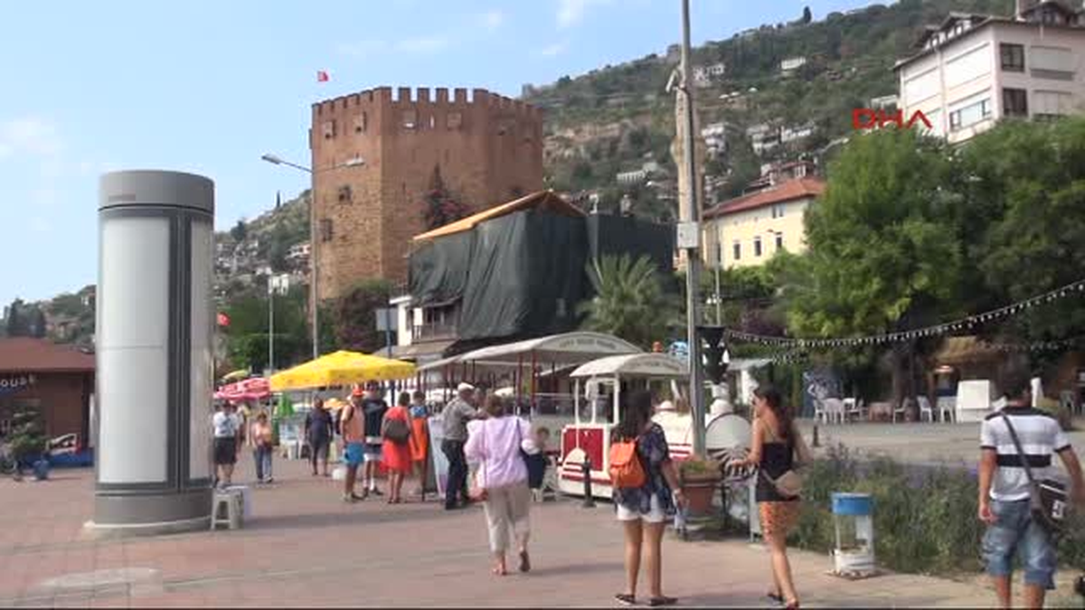 Lüks Yolcu Gemisi Alanya\'da
