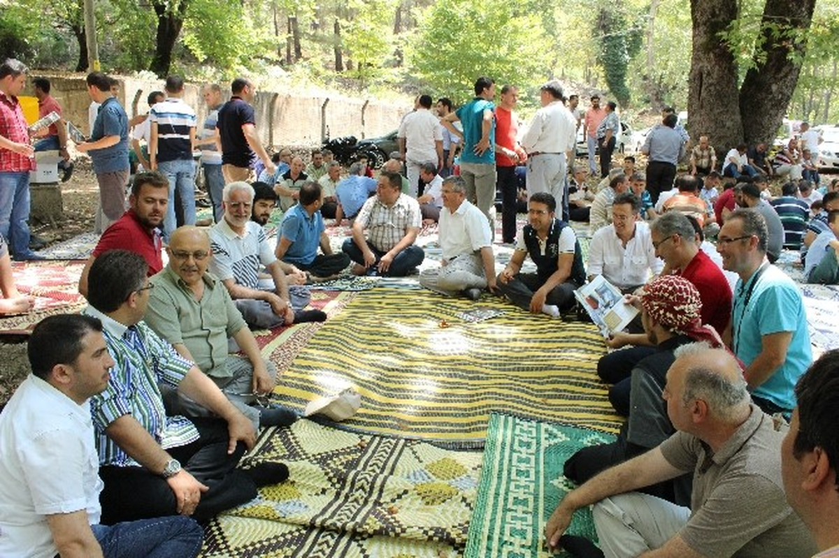 Okur: İmam Hatiplilerin Cemaati, Tarikatı Olmaz"