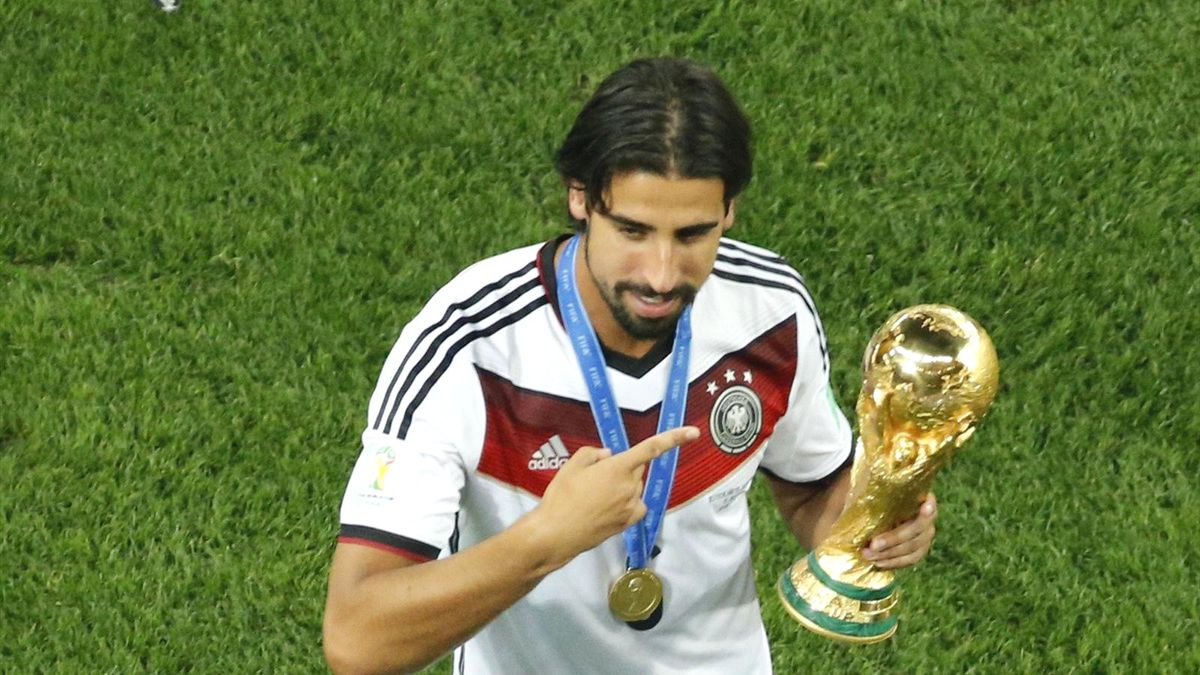 Real Madrid Transfer Konusunda Khedira\'yı İkna Edemedi!