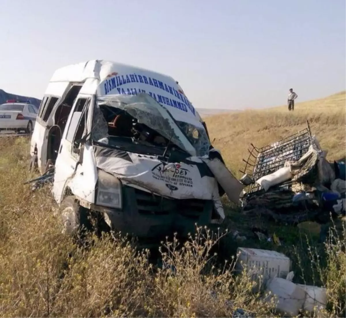 Yozgat\'ta Tarım İşçilerini Taşıyan Minibüs Devrildi: 22 Yaralı