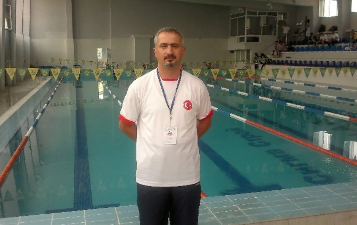 Yüzme Antrenörü Rüstem Pelit, Milli Takım Kampına Davet Edildi