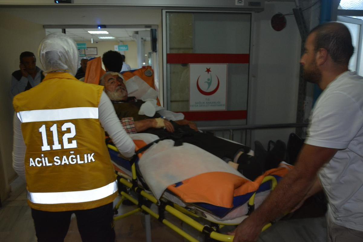 Ağabeyini Başına Vurup Yaraladı