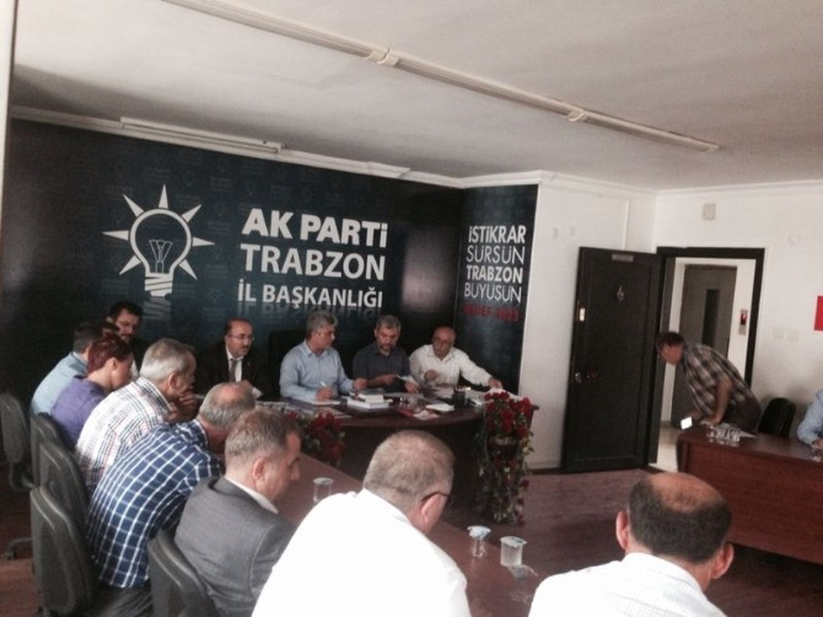 AK Parti Trabzon Teşkilatları, Yaklaşan Cumhurbaşkanlığı Seçimi Öncesinde Durum Değerlendirmesi...