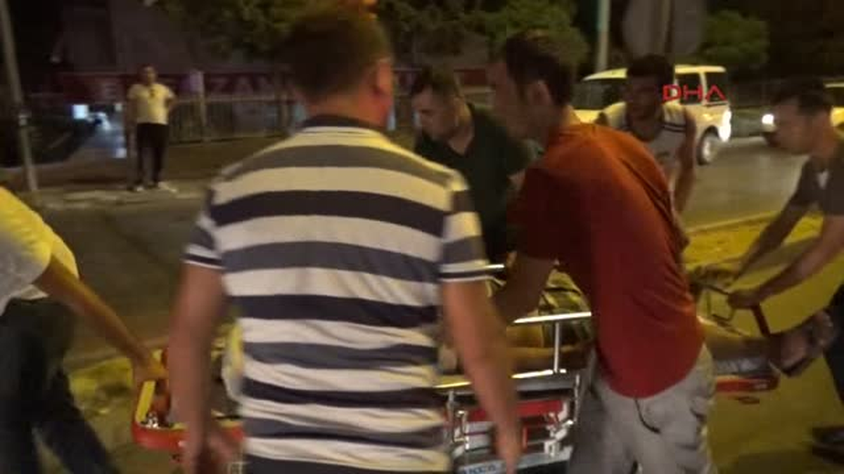 Ambulans Gelmeyince Sedye Üzerinde İtilerek Hastaneye Götürüldü