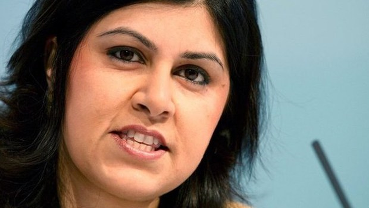 Kadın Bakan İngiltere\'nin Gazze Politikasını Eleştirerek İstifa Etti