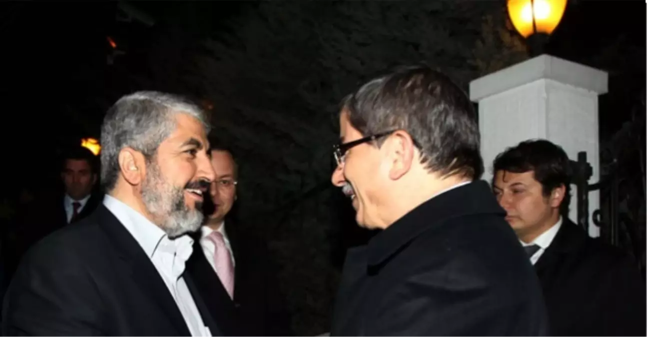 Bakan Davutoğlu, Hamas Lideri Meşal ile Görüştü