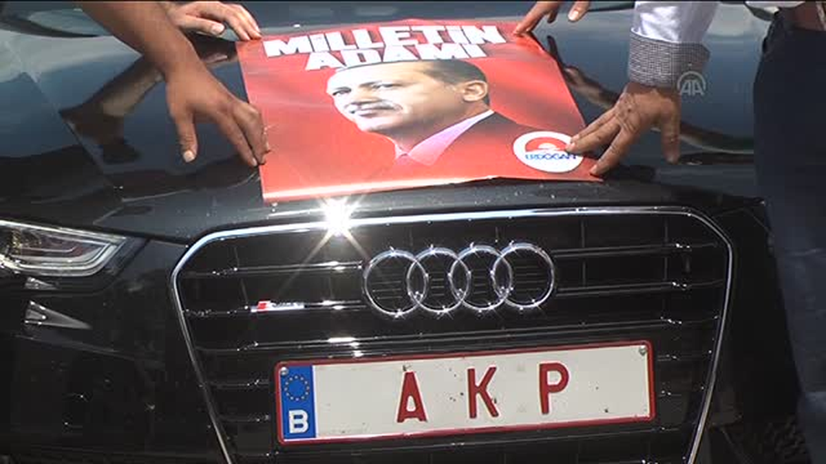 Başbakan Erdoğan İçin Otomobilinin Plakasını Değiştirdi