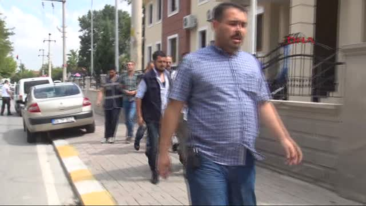 Bonzai Satıcısı Genci Falakaya Yatırıp Goruntulerını Ceken Süphelıler Yakalandı