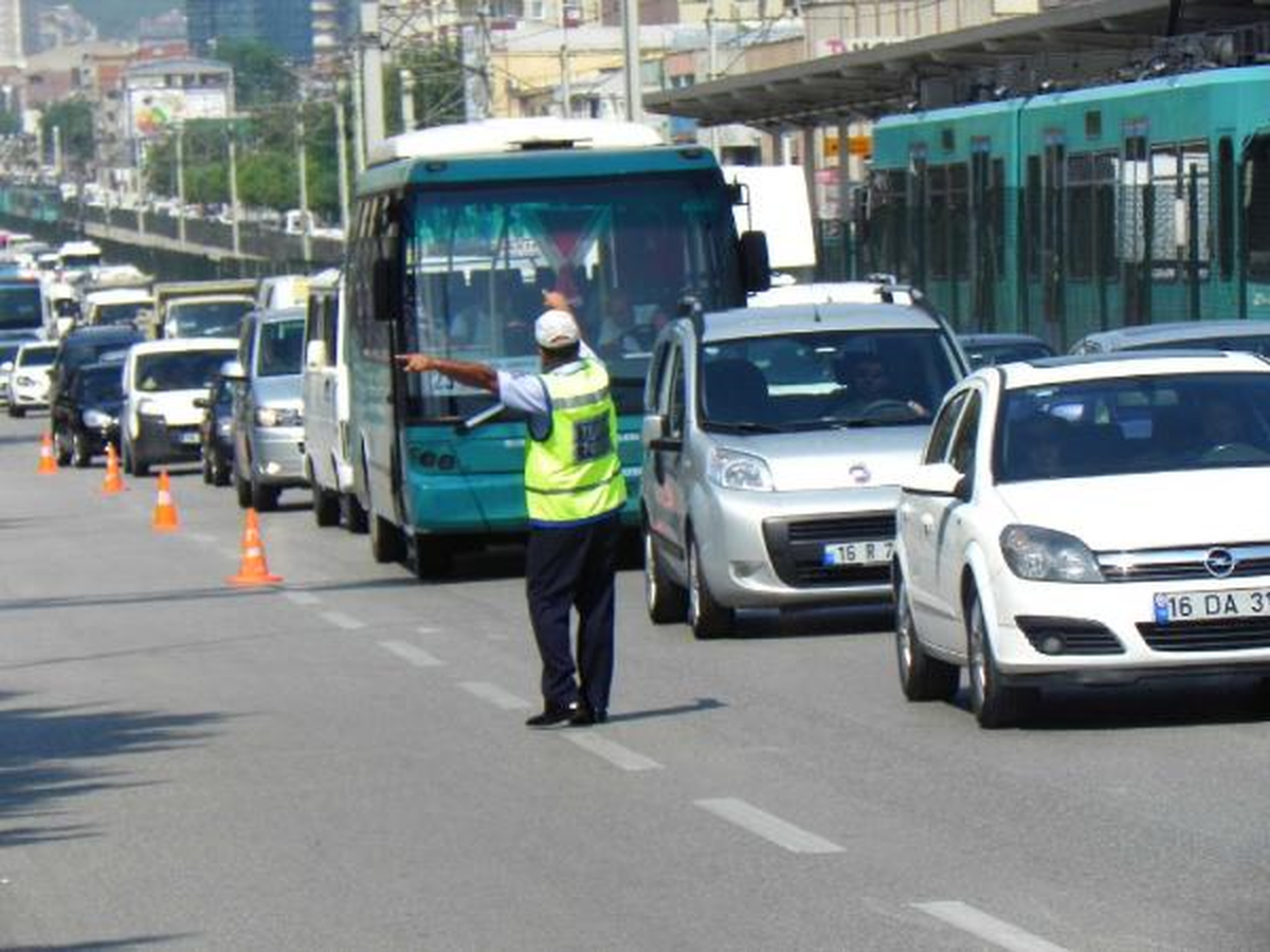 Bursa\'da Toplu Taşıma Araçlarına 10 Numara Yağ Denetimi