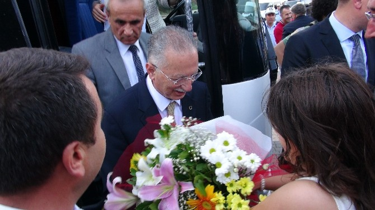 Ekmeleddin İhsanoğlu Bilecik\'te