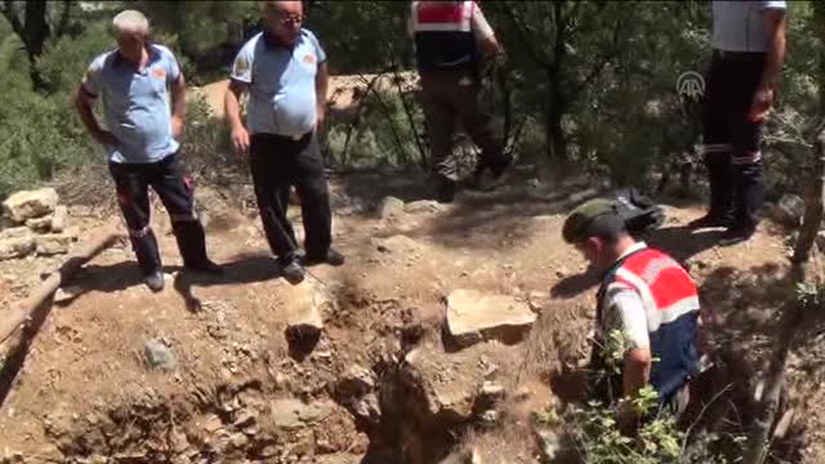 Define Aradıkları Kuyuda Zehirlendiler