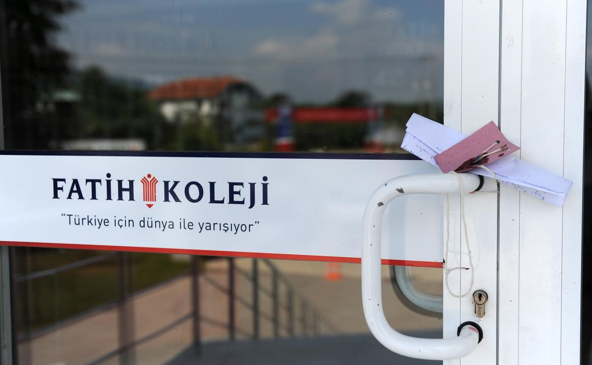 Düzce\'de Özel Okula Ruhsata Aykırı Yapılaşma Mührü