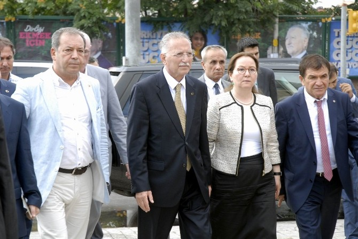 Ekmeleddin İhsanoğlu\'ndan "Ali İsmail Korkmaz" Açıklaması