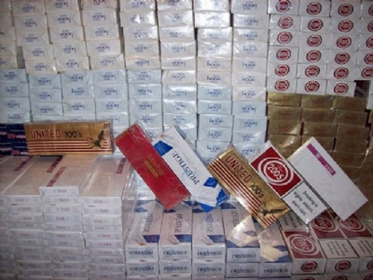 Erzurum\'da 6 Bin 900 Paket Kaçak Sigara Ele Geçirildi