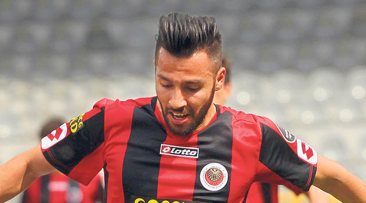 Galatasaray, Yasin Öztekin İçin Görüşmelere Başladı