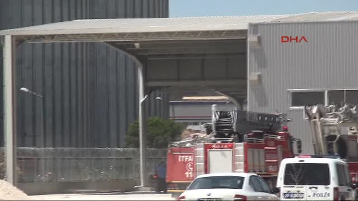 Gaziantep\'te Fabrika Yangınını İtfaiye Söndürdü