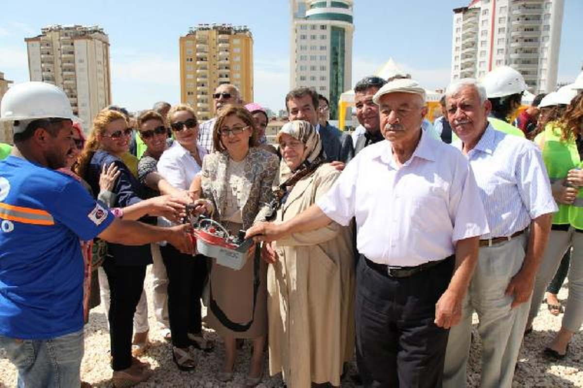 Gaziantep\'te Hayırsever Aileden 500 Kişilik Öğrenci Yurdu
