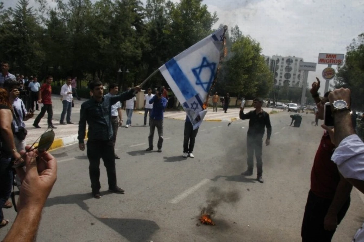 Hüda-Par İsrail Bayrağı Yakıp Suç Duyurusunda Bulundu