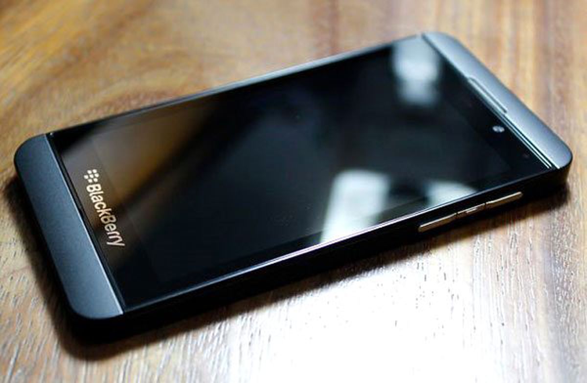 İnternetten En Çok Cep Telefonu Alıyoruz