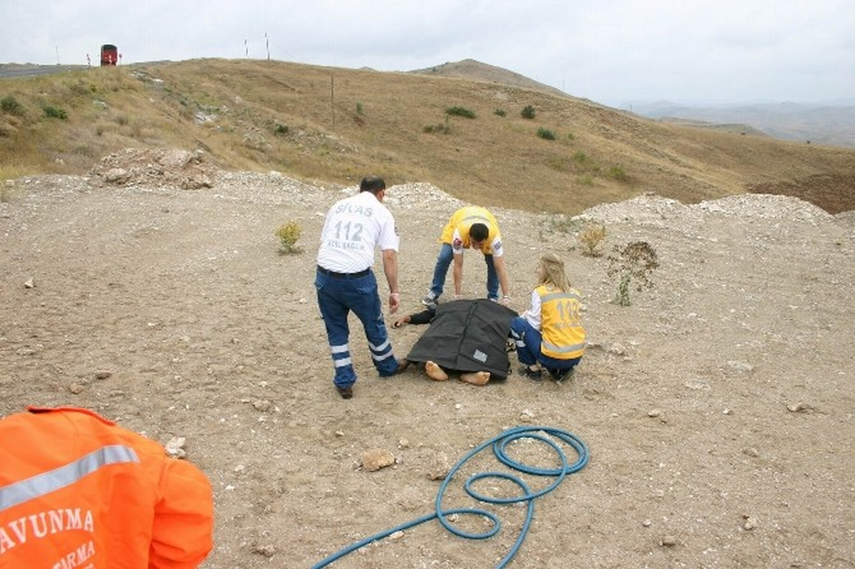 İran Uyruklu Tır Sürücüsü Kazada Hayatını Kaybetti