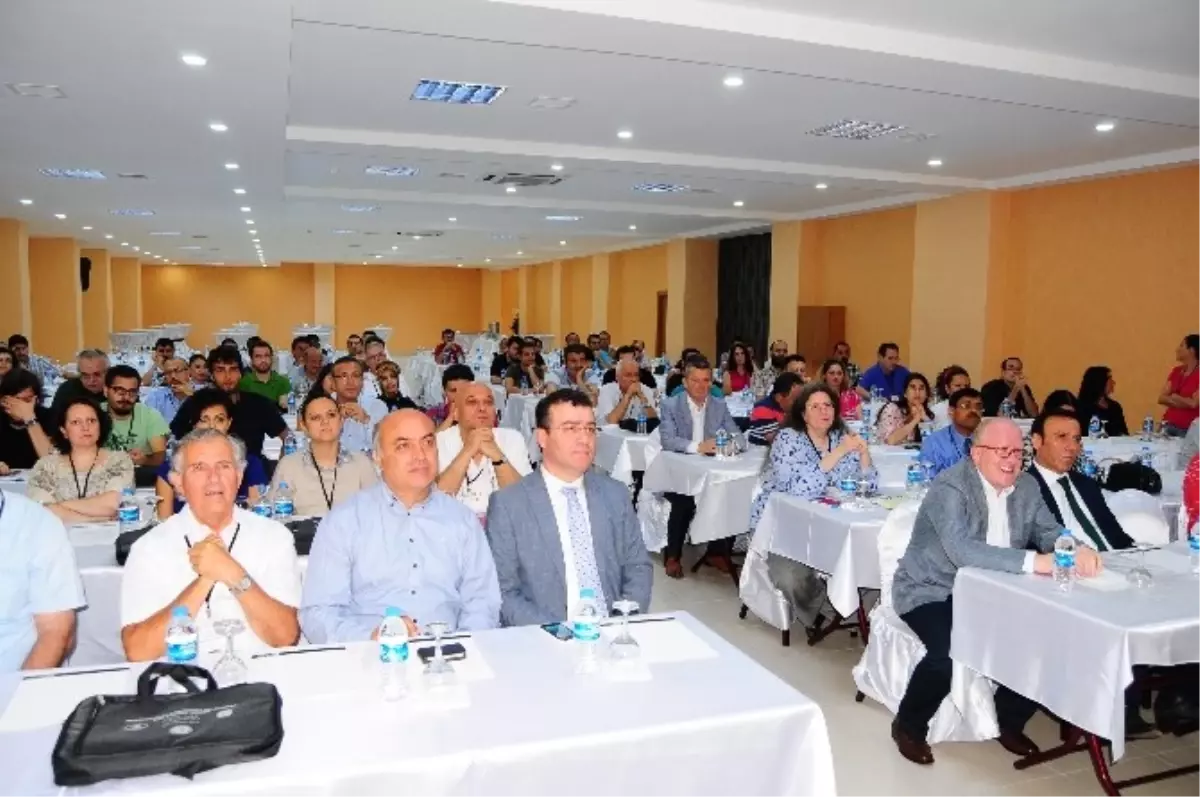 Matematikçilerden Taşçı, Genç ve Dündar'a Plaket