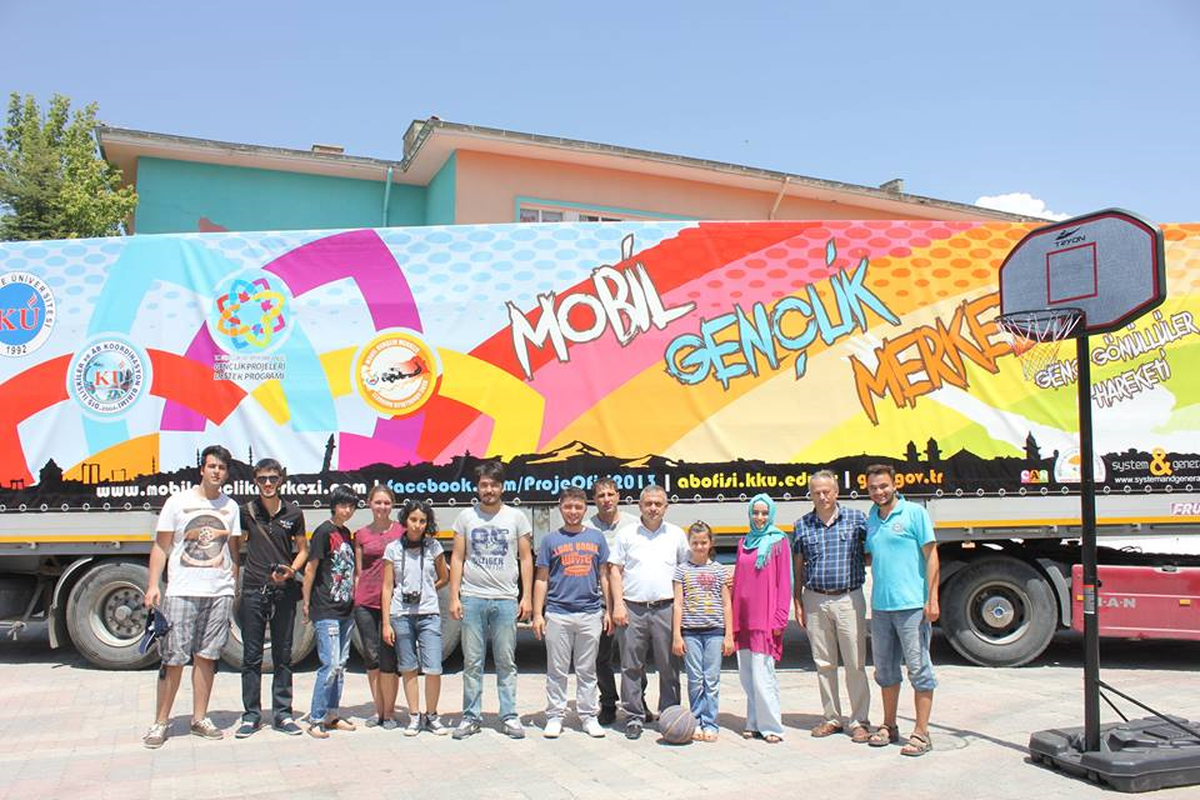 Mobil Gençlik Merkezi Tırı Yola Çıktı
