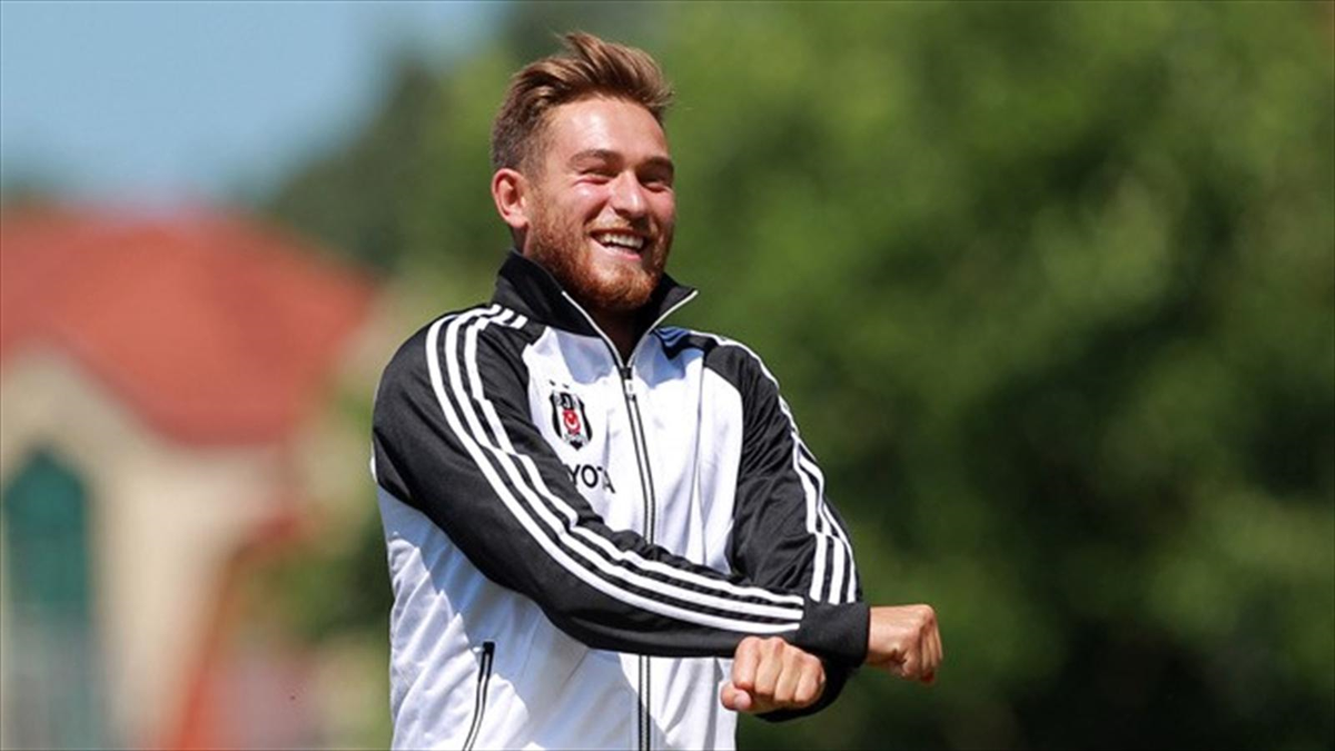 Ömer Şişmanoğlu Eskişehirspor Kampına Katıldı