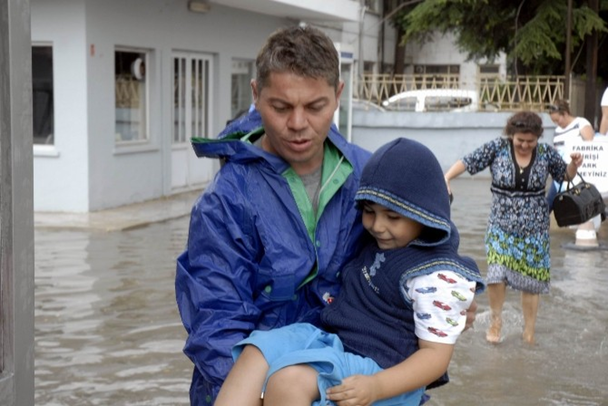 Vatandaşların Yağmurla İmtihanı