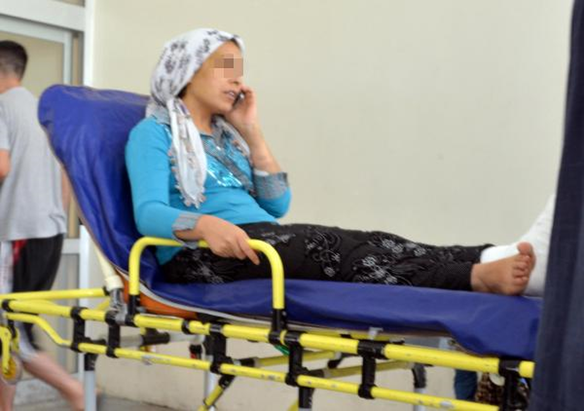Parmağındaki Yüzüğü Vermeyen Eşini Dövüp Balkondan Attı