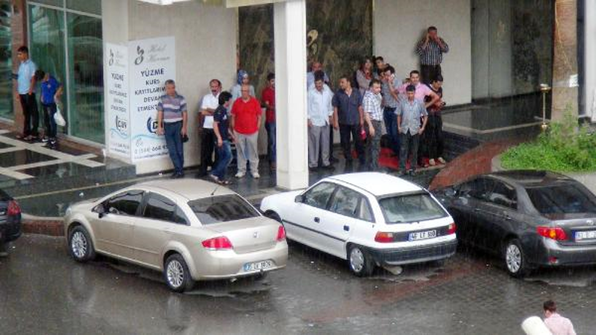 Şanlıurfa\'da Yaz Yağmuru Serinletti