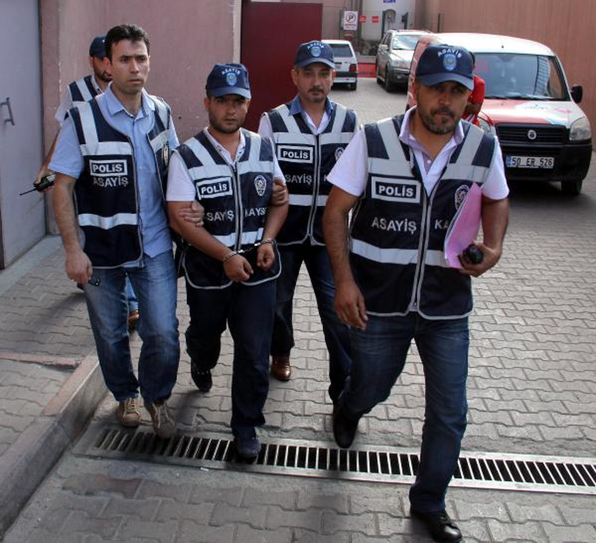 Silahlı Saldırgan Tutuklandı