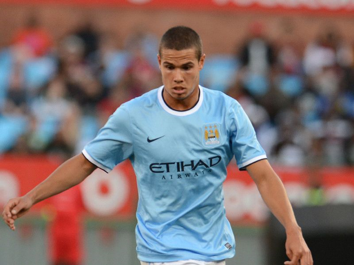 Sunderland Rodwell ile İmzaladı