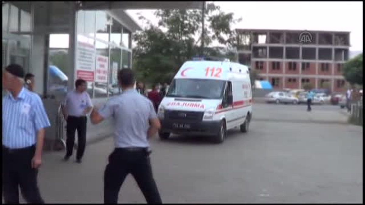 Bingöl'de Trafik Kazası: 32 Yaralı