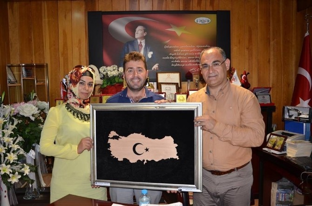 Ünlü Komedyen Başkan Çay\'ı Unutmadı