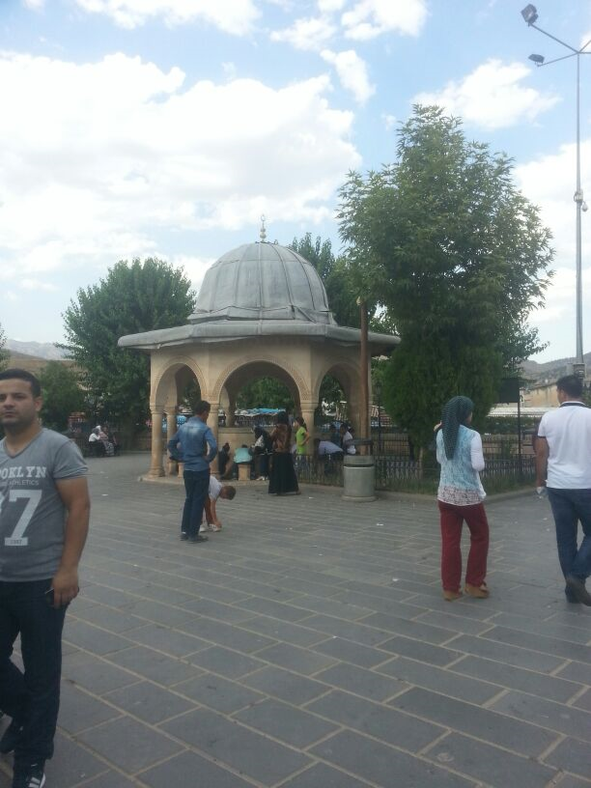 Veysel Karani\'ye Yoğun İlgi