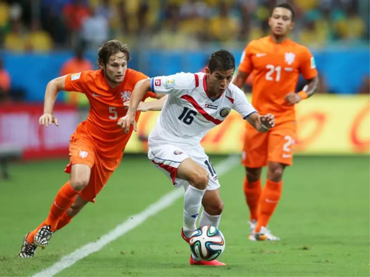 West Brom Bek Sorununu Çözdü